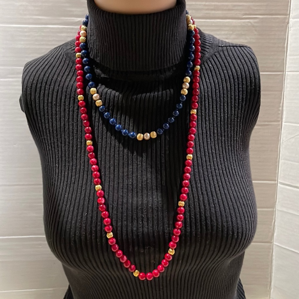 2 vintage necklaces